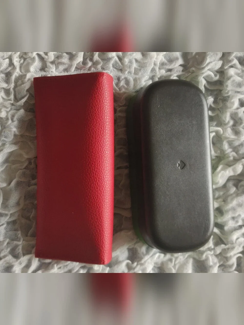 Kate Spade Glasses Case Bright Green With Branded Cleaning Cloth